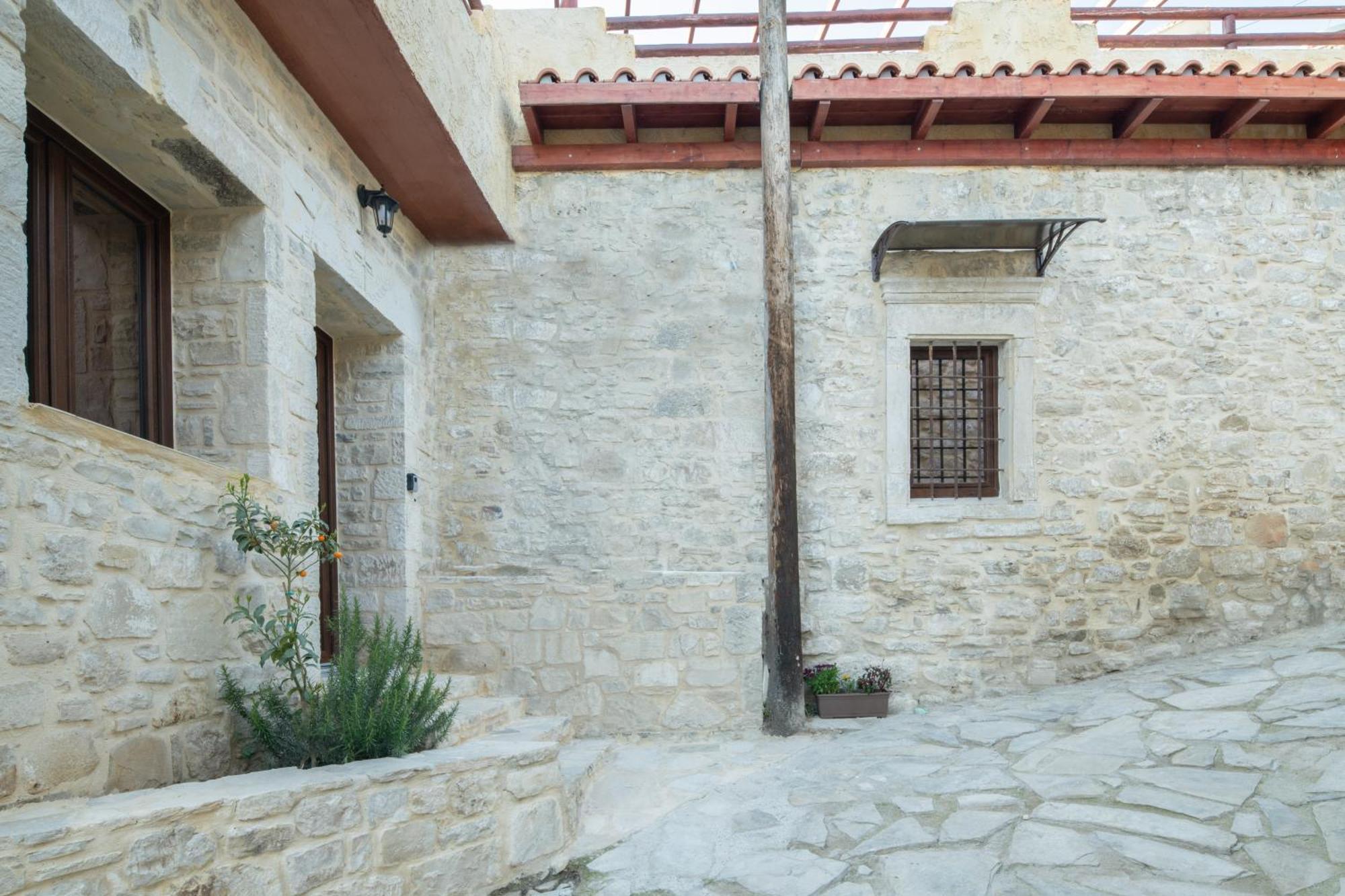 Draganigo Luxury Stone Houses 40 Min From Matala Ano Moulia Kültér fotó